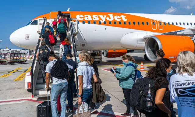 EasyJet Airline Official