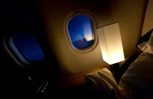 Why Do Pilots Turn Off The Cabin Lights During Takeoff And Landing? WHY?